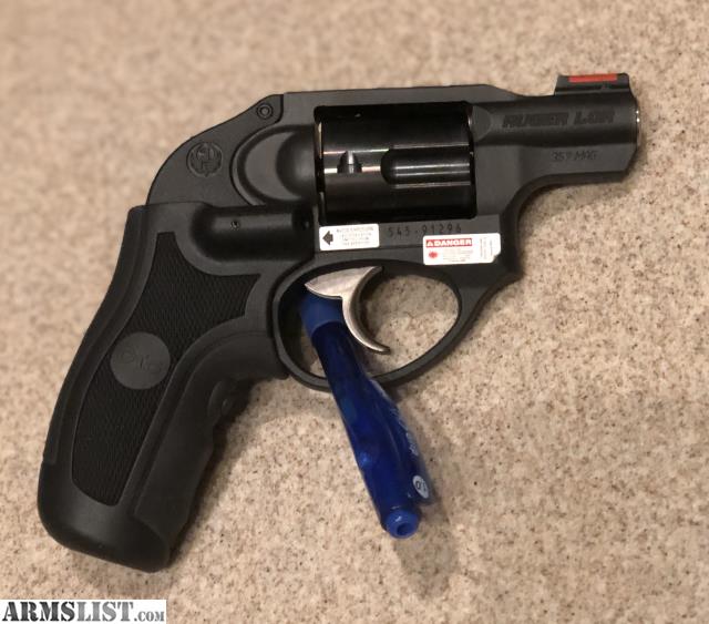 Ruger LCR 357 Mag w crimson trace laser grips